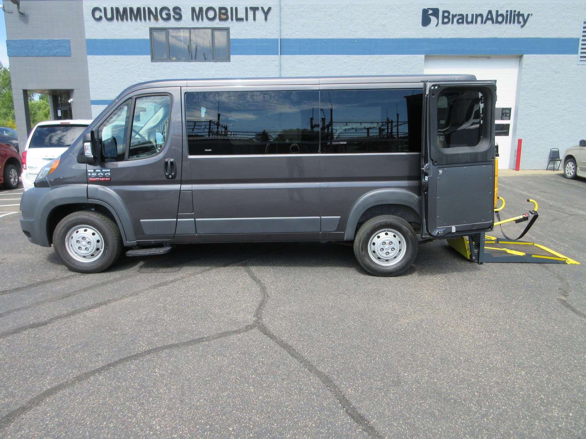 ram promaster cargo van 2018 3C6TRVAG9JE115188 image ram promaster cargo van 2018 3C6TRVAG9JE115188 image